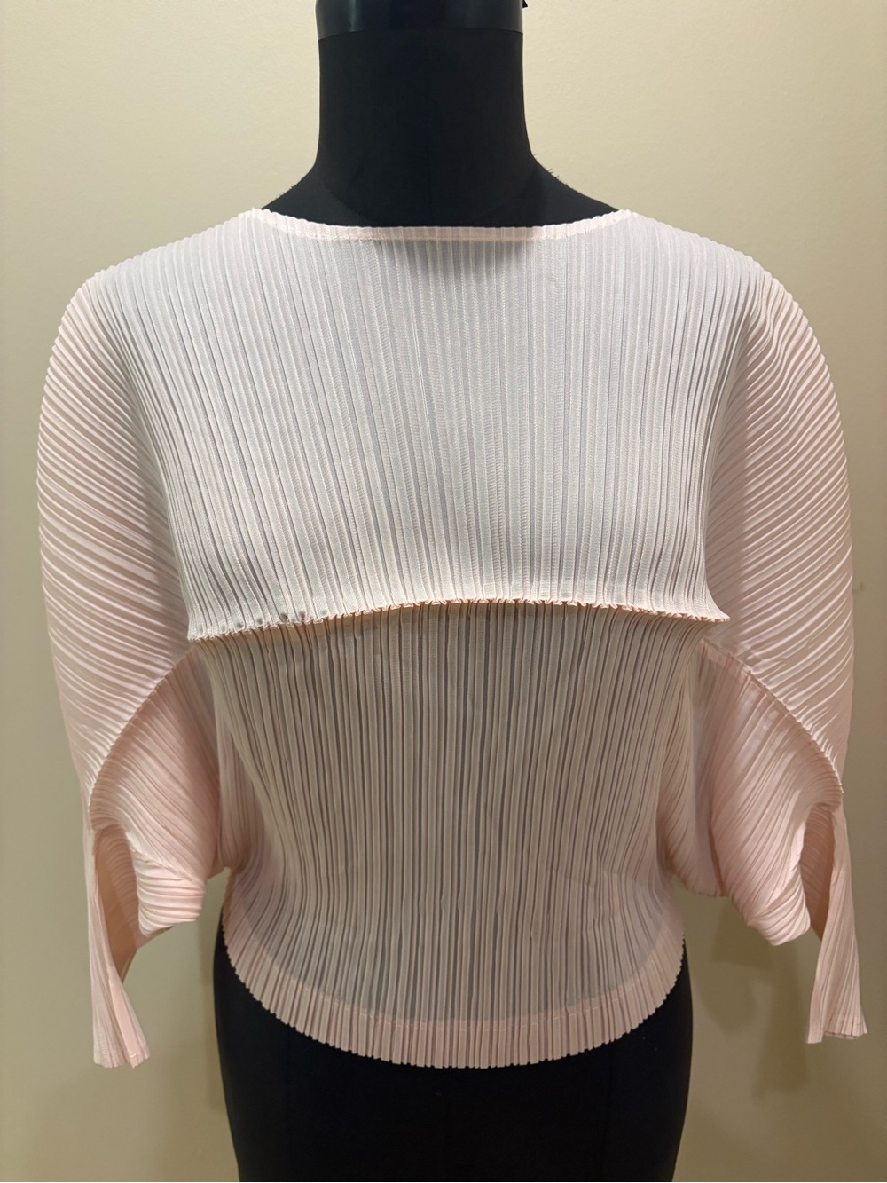 Made in Japan brand new Light Pink Pleated Boatneck Women's Top